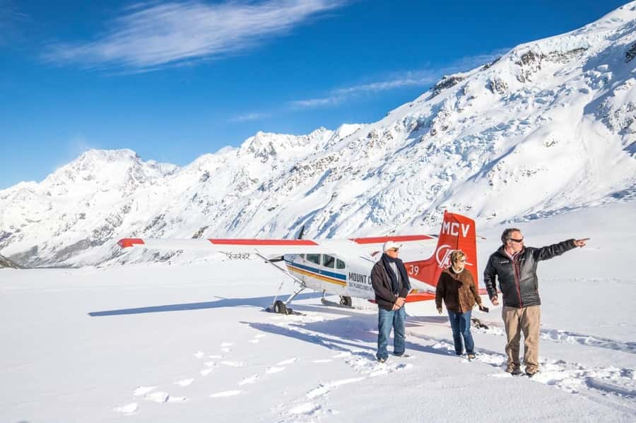 Mount Cook: Ski Plane and Helicopter Glacier Combo Flight - The views from Tasman Valley to Aoraki Mount Cook