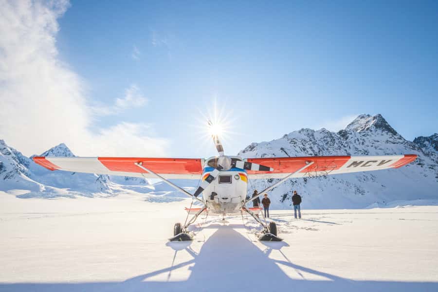 Mount Cook: Ski Plane and Helicopter Glacier Combo Flight - Timing, check-in, and what to bring