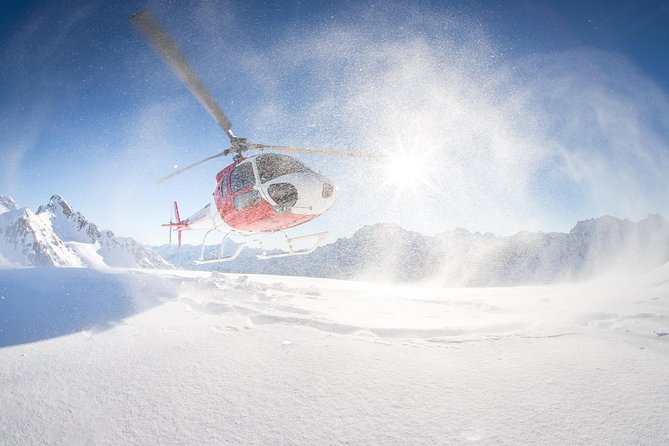 Mount Cook Spectacular Helicopter Flight from Franz Josef - From Franz Josef township to the glacier neve