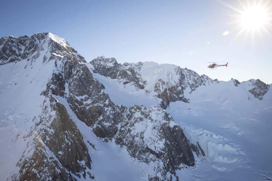 Mount Cook: Tasman Glacier Helicopter Flight - What the alpine landing adds