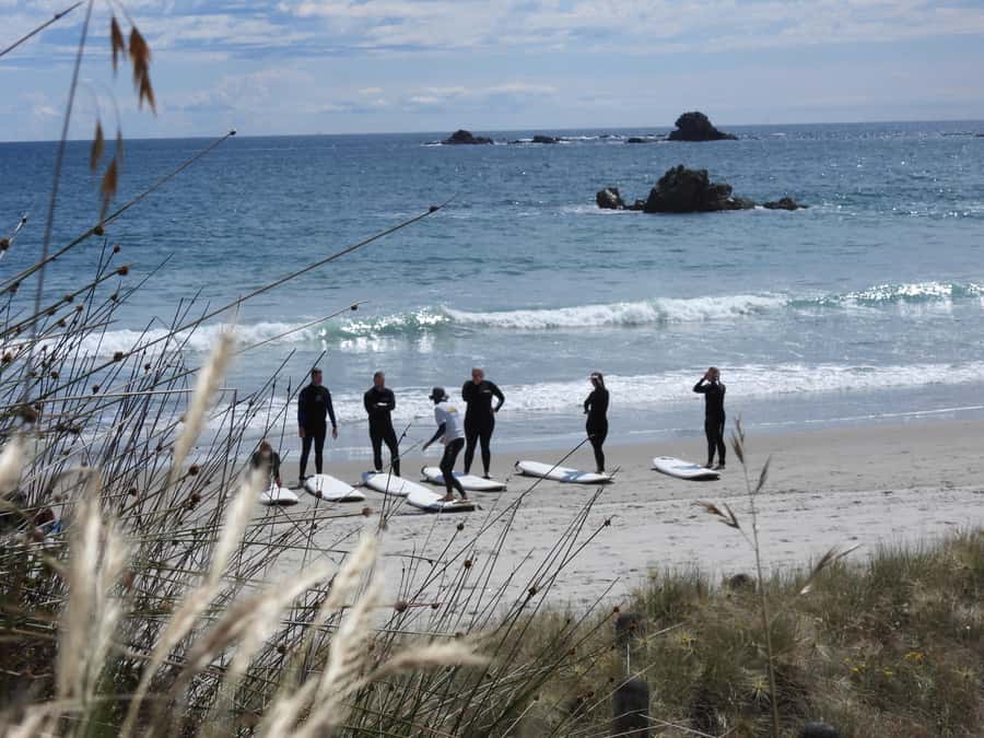 Mount Maunganui: Group Beginner Surf Lesson - Meeting the Mount Surf School team