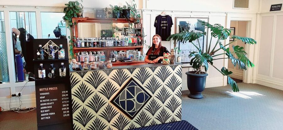 Napier: Afternoon Winery & Gin Tasting Tour Thu Fri Sat - Itinerary changes are the main uncertainty