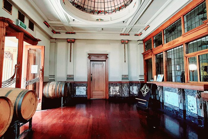 Napier Gourmet Winery Luncheon + tastings at 3 Great Wineries - Trinity Hill and the Gimblett Gravels connection