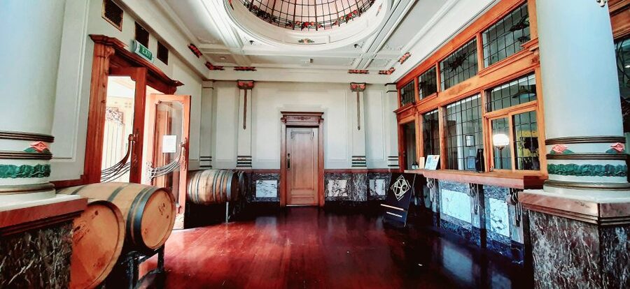 Napier: Winery + Gin Tasting Tour with Lunch Thu Fri Sat - Askerne Estate brings the day back to wine