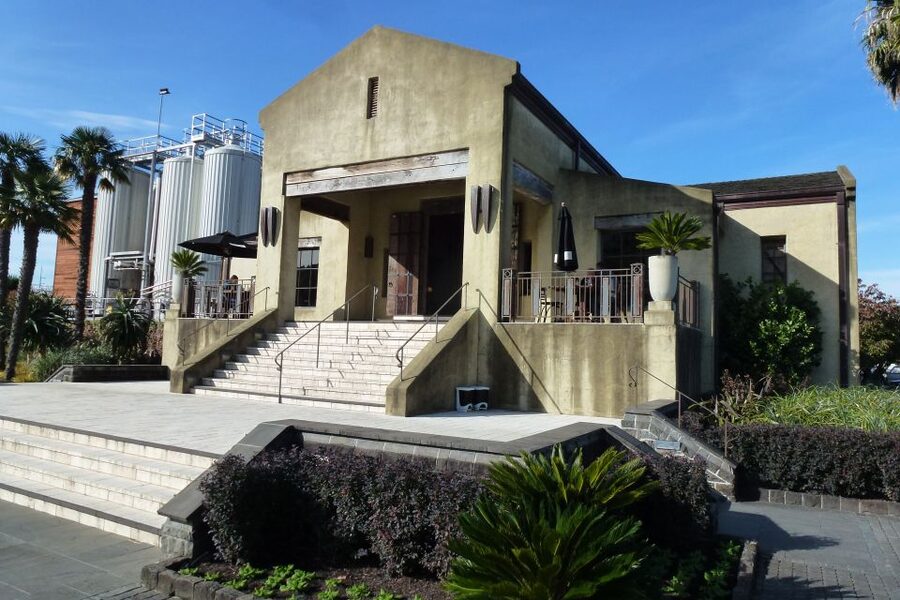 Napier: Winery + Gin Tasting Tour with Lunch Thu Fri Sat - Who will get the most from this tour
