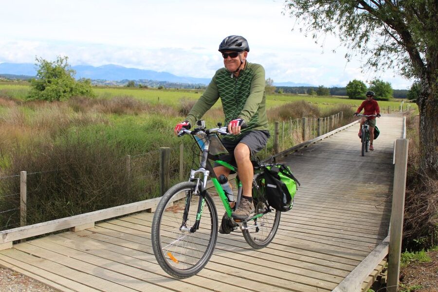 Nelson: Self-Guided Tunnel to Town Cycling Tour via Mapua - Self-guided freedom, with a little responsibility