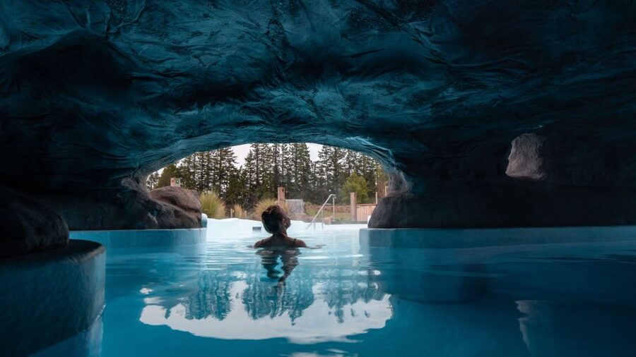 Ōpuke Thermal Pools: Adults-Only Entry with Swim Up Bar - Discovery Pools and the timing catch
