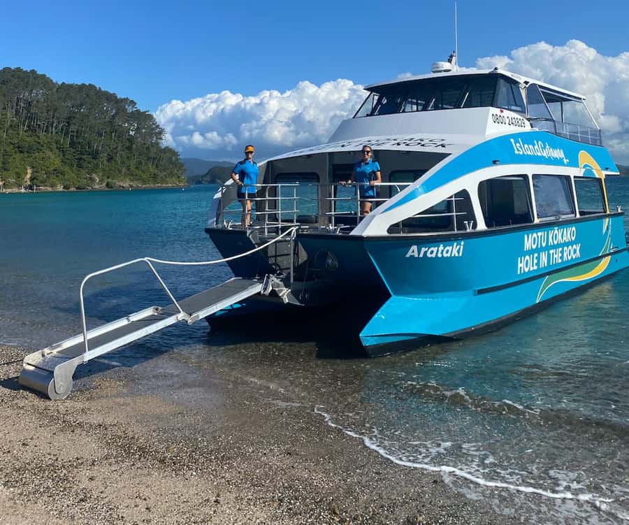 Paihia/Russell: Hole in the Rock Cruise with 2 Island Stops - Why this cruise is more than a Hole in the Rock photo stop