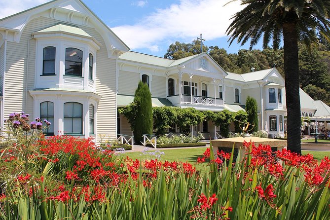 Premium 4 -Best Wineries Napier Hawke's Bay Tour, 5.5h - 6Hours - Four Hawke’s Bay wineries without the driving