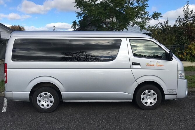 Premium 4 -Best Wineries Napier Hawke's Bay Tour, 5.5h - 6Hours - The food question: good extras, modest expectations