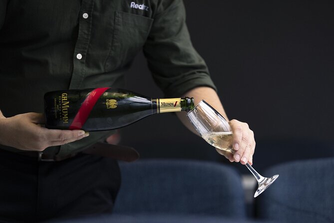 Premium Milford Sound Cruise Including Lunch - Lunch, champagne, and the reserved-table setup