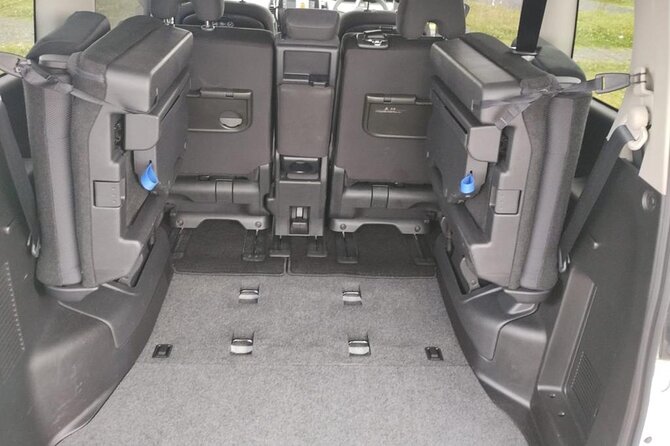 Private Auckland Airport Transfer: to/from City Hotels in Minivan - What Happens After You Clear Customs