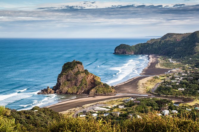 Private Auckland's West Coast - Piha/ Muriwai - Wild West Tour - Key points to know before you book