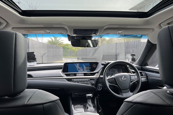Private Luxury Airport Transfers in Auckland – Sedans & Vans - What the private format is worth