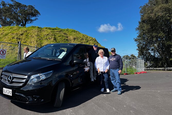 Private Luxury Airport Transfers in Auckland – Sedans & Vans - Communication and the human side of the service