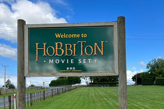 Private Round Trip Transport To Hobbiton From Auckland - A private route from Auckland to Hobbiton