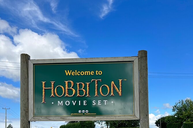 Private Round Trip Transport To Hobbiton From Auckland - Arriving at the Hobbiton Movie Set
