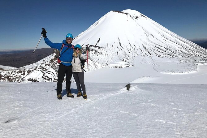 Private Tongariro Crossing Guided Walk - Craters, springs, and the emerald lakes
