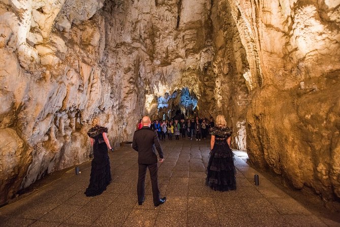 Private Tour [2 Days]: Auckland to Waitomo Caves, Rotorua, Te Puia & Wai-O-Tapu - Wai-O-Tapu and its bright volcanic colours