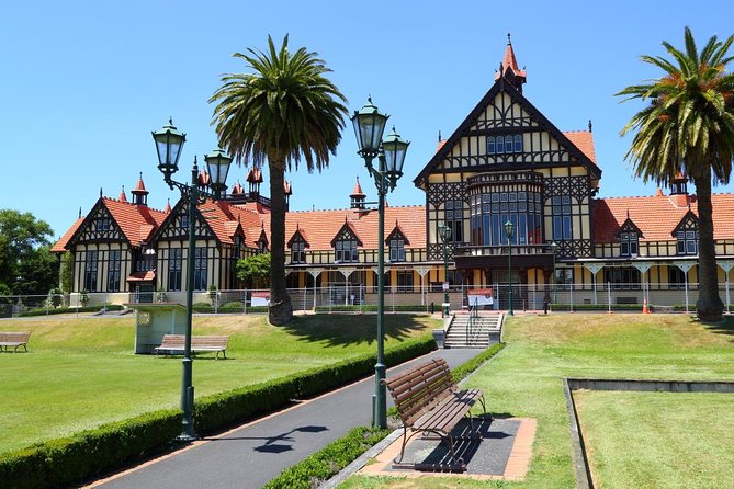 Private Tour From Auckland to Rotorua & Waitomo Glowworm Caves, Small group - What the private format changes