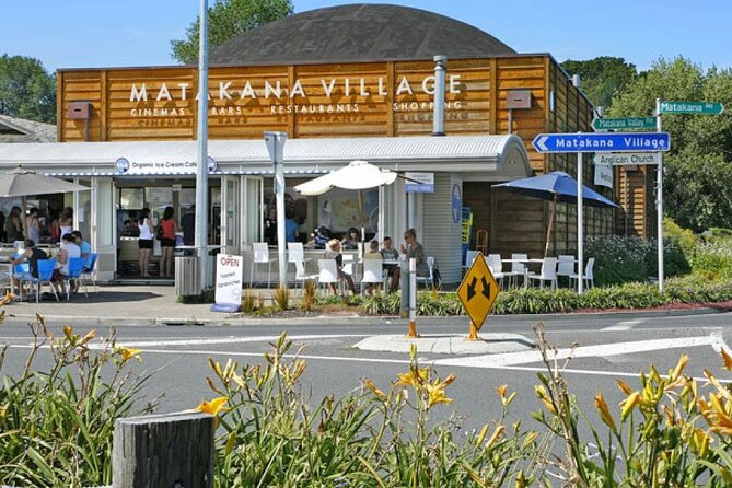 Private tour - Matakana Art & Wine Village - What the private vehicle adds
