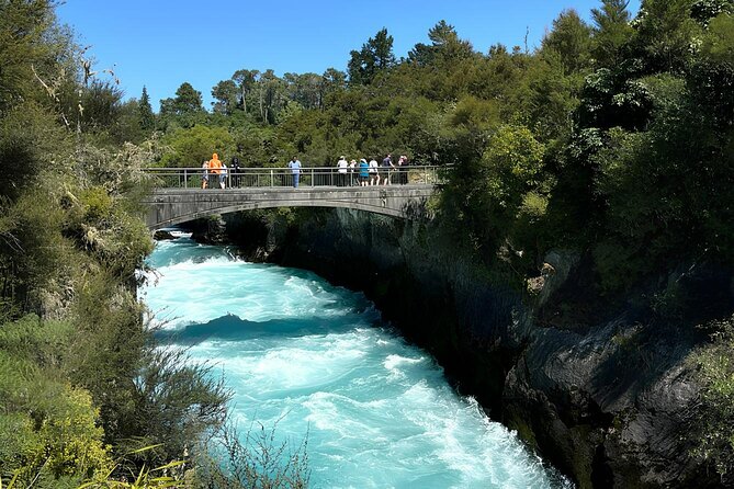 Private Tour WaiOtapu & Huka Falls & Blue springs from Auckland - Taupo brings lunch and open water