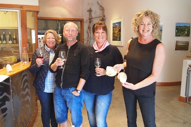 Private Wine Gourmet and Scenic Delights Tour from Picton - Chocolate, fruit, cheese, and farm-shop stops