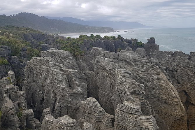 Punakaiki Blow Holes & Pancake Rocks Scenic Tour - A small group changes the feel of the visit