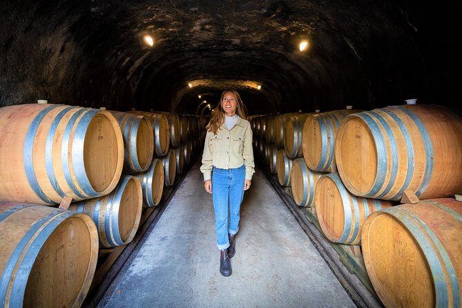 Queenstown Classic Wine Tour: 3 Winery Visits, Cave Tour & Cheese - At a glance