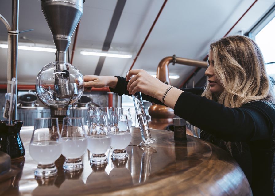 Queenstown: Helicopter Flight and Gin Tasting Tour - The Cardrona Distillery visit