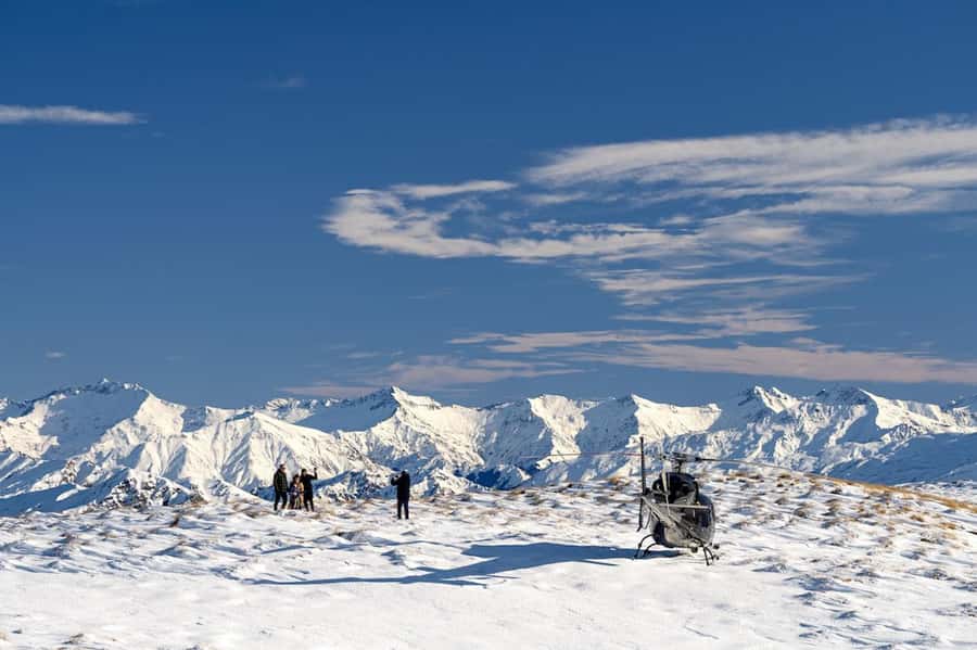 Queenstown Helicopter Flight with Snow Landing | 30 mins - Returning over Queenstown