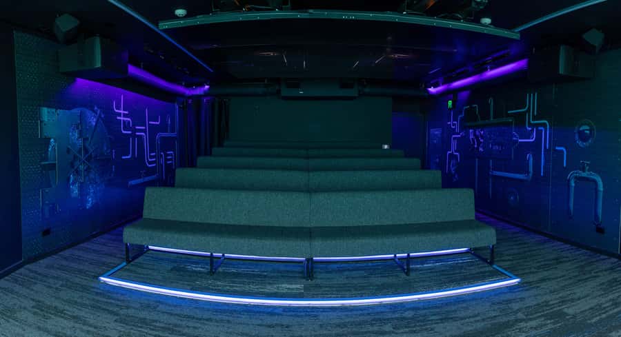 Queenstown: Hidden Underwater Theatre Experience - Should you book the underwater theatre?