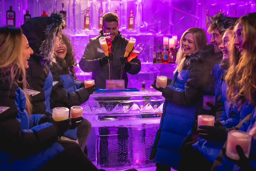 Queenstown: Ice Bar Entry with Warm Winter Gear and Drink - Why the Skyline Gondola location is useful