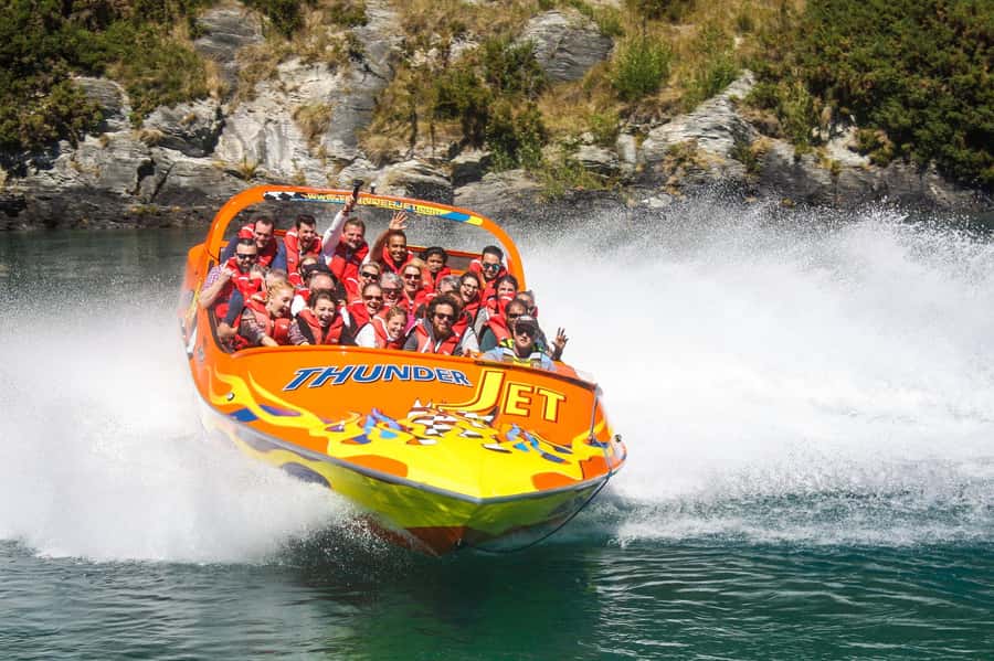 Queenstown: Jet Boat Adventure with Thunder Jet - What happens during the 30 or 60 minutes