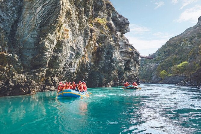 Queenstown: Kawarau River Whitewater Rafting - From central Queenstown to the raft base
