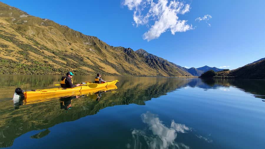 Queenstown: Kayaking or SUP Experience on Moke Lake - Why Moke Lake feels different from Queenstown