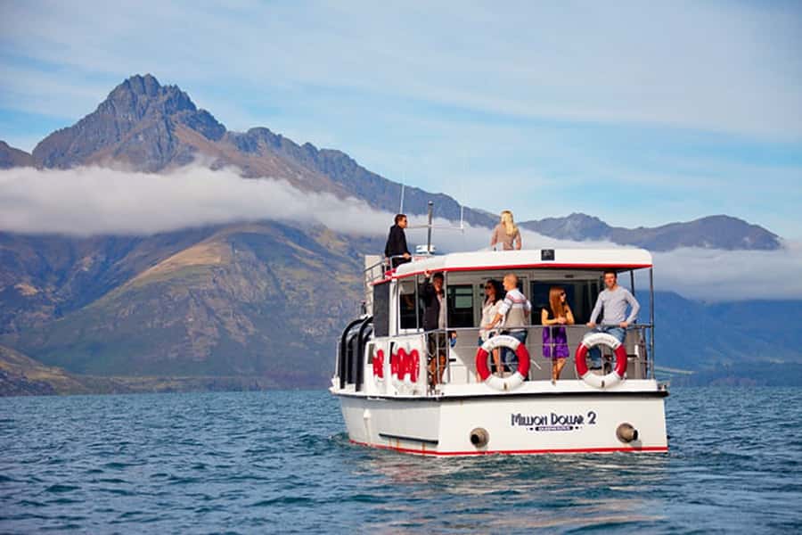 Queenstown: Lake Wakatipu Scenic Cruise - Cecil Peak, Kelvin Heights, and the quiet bays