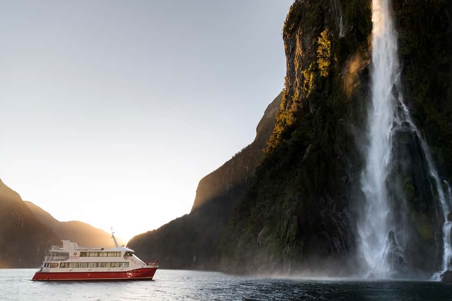 Queenstown: Milford Sound Cruise & Helicopter Alpine Tour - Arriving in Milford Sound by helicopter
