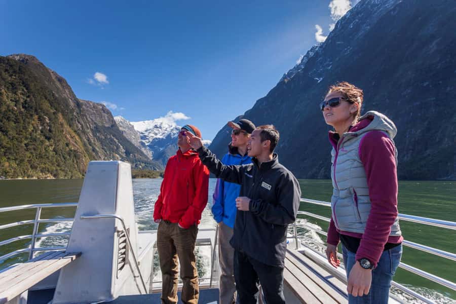 Queenstown: Milford Sound Cruise with Helicopter Transfer - From Queenstown base to Fiordland