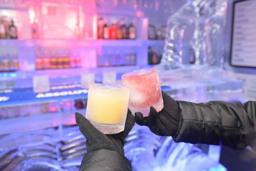 Queenstown: Minus 5 Ice Bar Experience with Drink Options - Music and hosts make this more than a photo stop