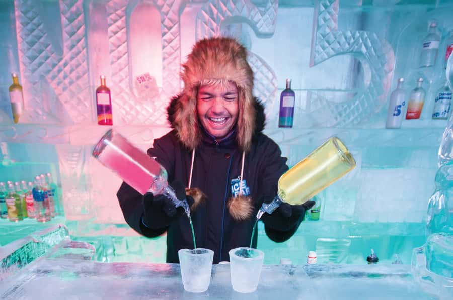 Queenstown: Minus 5 Ice Bar Experience with Drink Options - Two drinks served in ice glasses