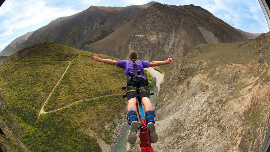 Queenstown: Nevis Bungy - Australasia's Biggest Bungy! - Crossing to the 134-metre bungy pod