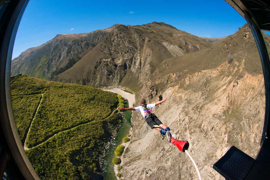 Queenstown: Nevis Bungy & Swing Combo - Reaching the 134m Nevis Bungy pod
