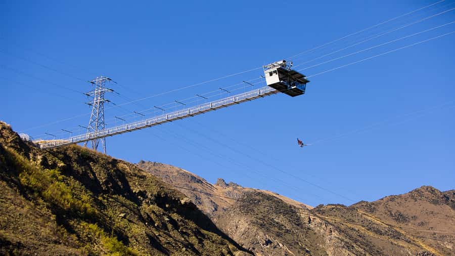 Queenstown: Nevis Catapult - World's Biggest! - Leaving Queenstown for the Nevis Valley