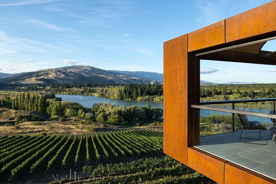 Queenstown: Premium Full-Day Central Otago Wine Tasting Tour - Why this small Queenstown wine tour works