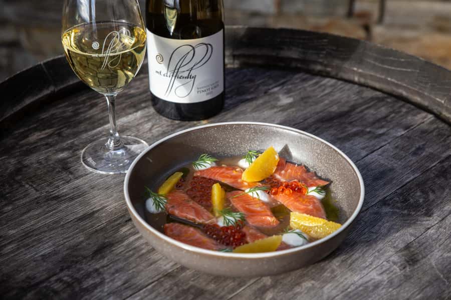 Queenstown: Premium Full-Day Central Otago Wine Tasting Tour - The seven-hour pace and return to Queenstown