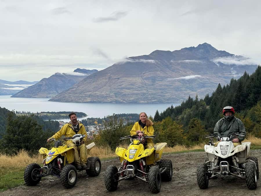 Queenstown: Quad Bike Tour - From Shotover Street to the Adventure Park