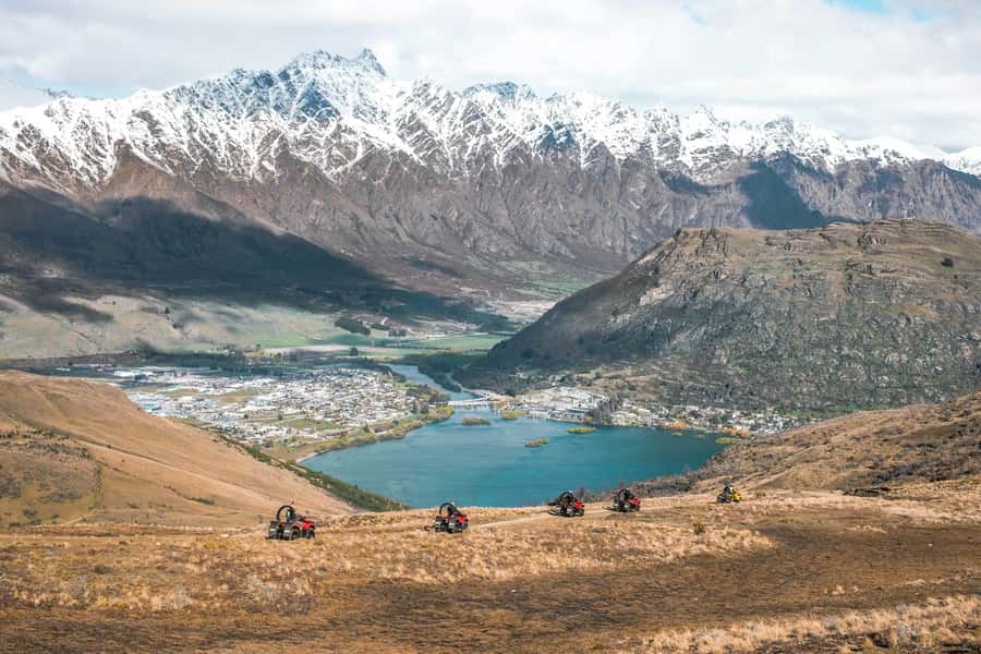 Queenstown: Quad Biking Experience - The 15-minute ride from Queenstown to the hill