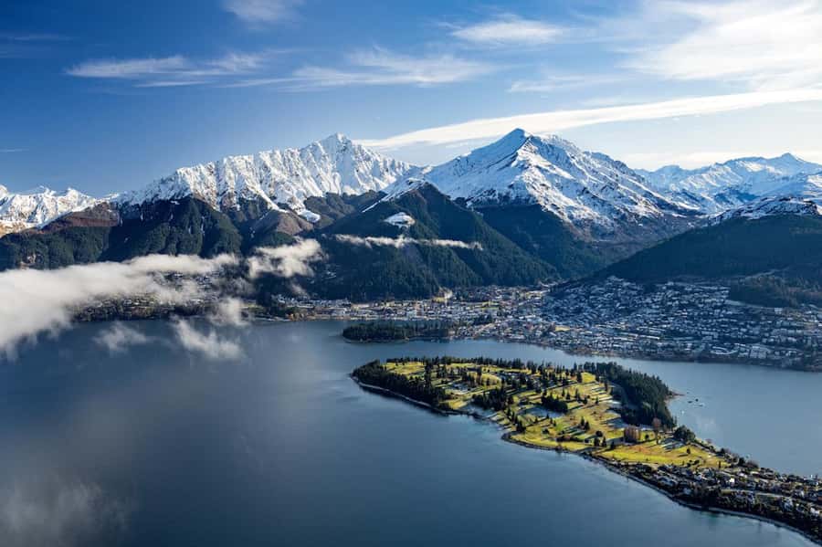 Queenstown: Remarakbles Helicopter Tour with Alpine Landing - Taking off from 64 Grant Road