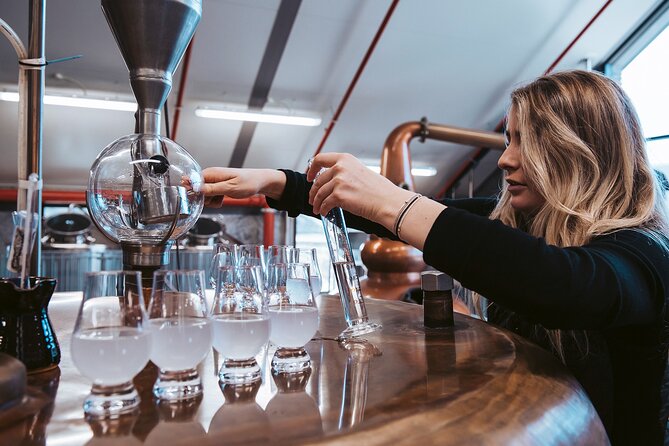 Queenstown's Gin & Spirits Tasting Tour - When to book and how weather affects the day